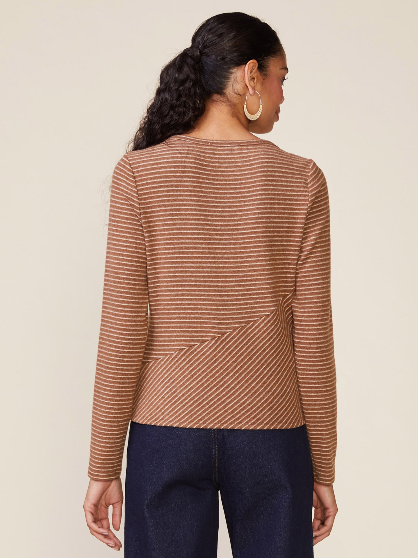Brushed Directional Stripe Top