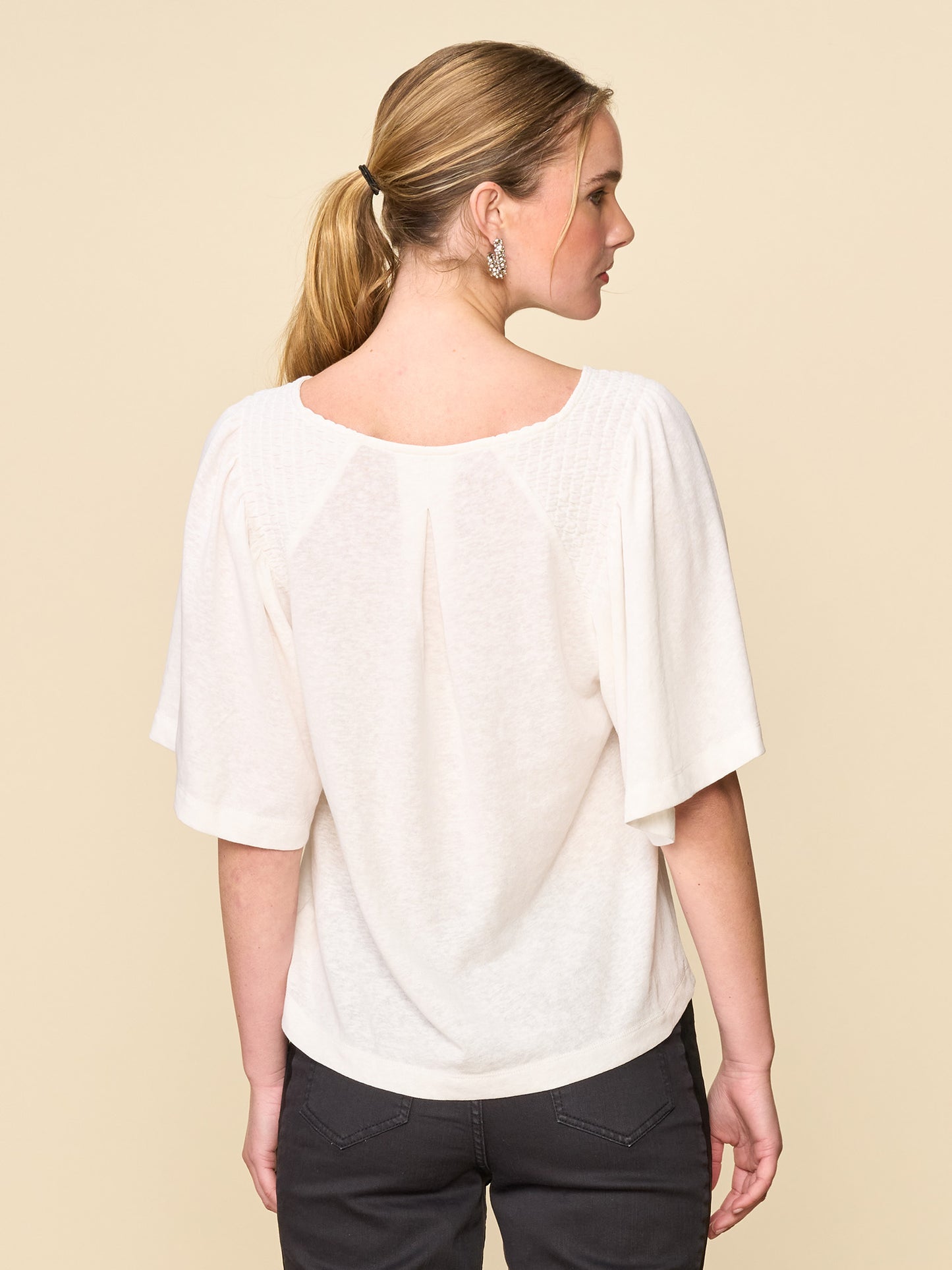 Linen Like Short Sleeve V-neck Smock Detail Top