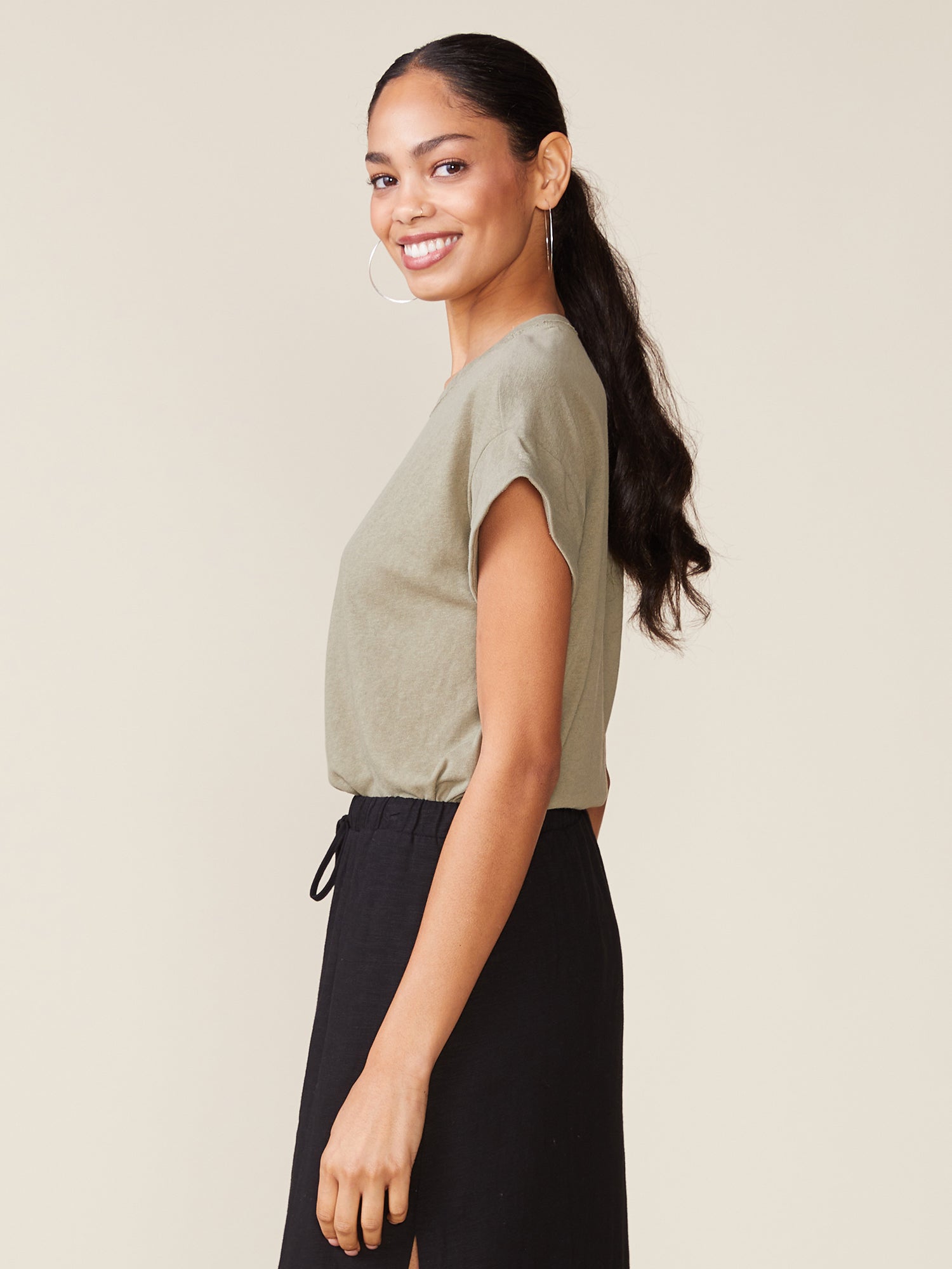Born to Run Linen Like Tee - Light Olive