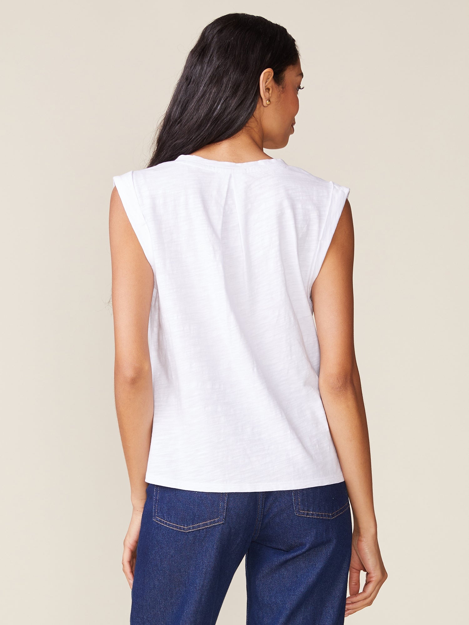 Cuffed V-neck Muscle Slub Tee - White