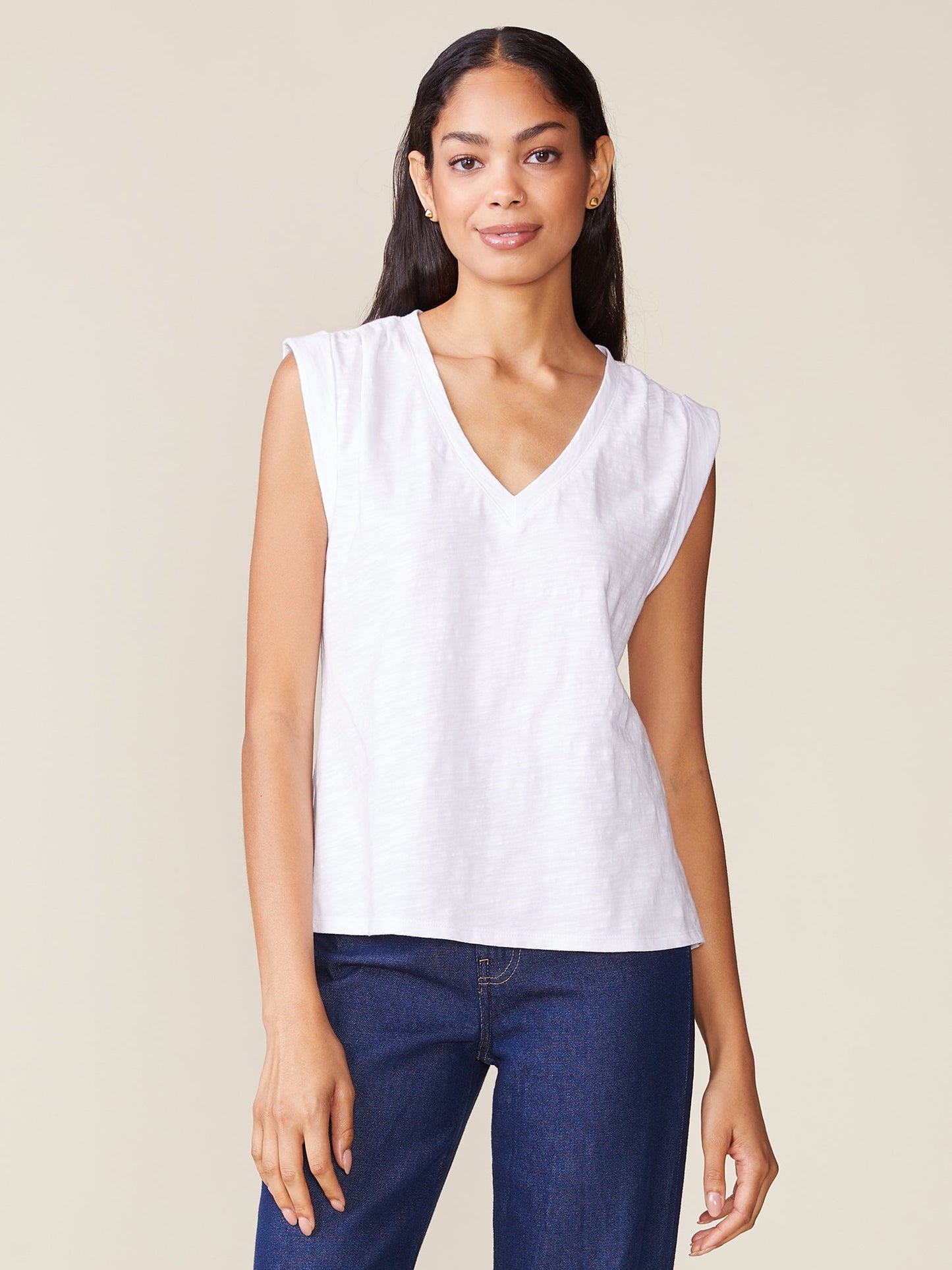 Cuffed V-neck Muscle Slub Tee - White