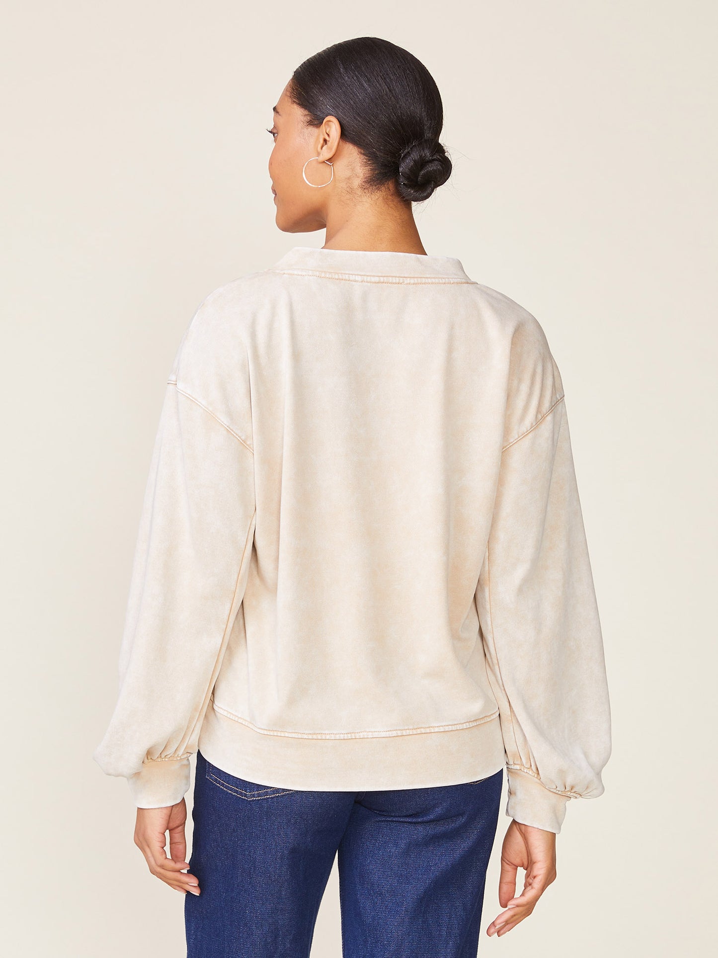 Washed Knit V-Neck Pullover
