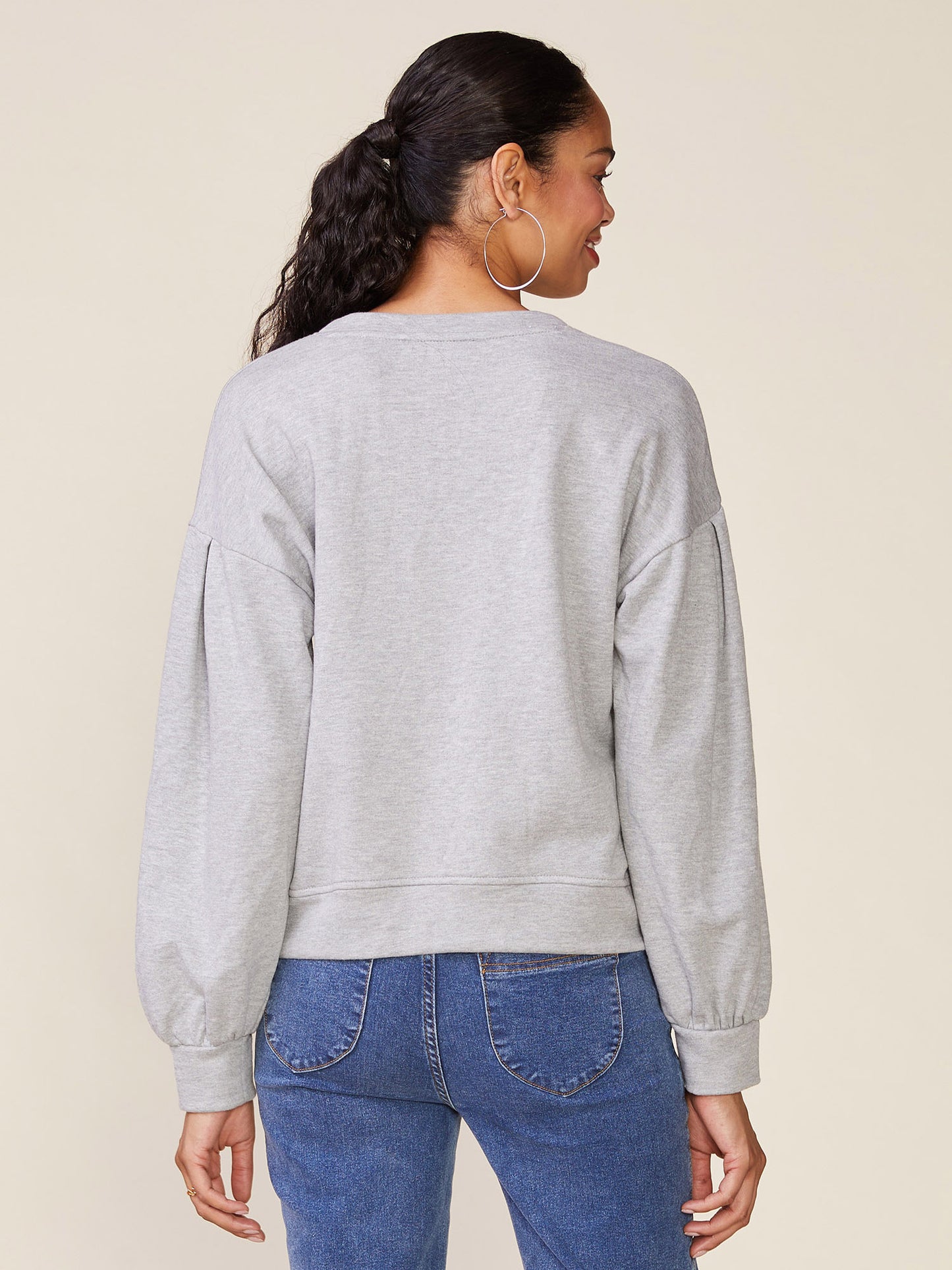 Oversized Flower Placement Pullover