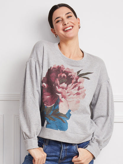 Oversized Flower Placement Pullover