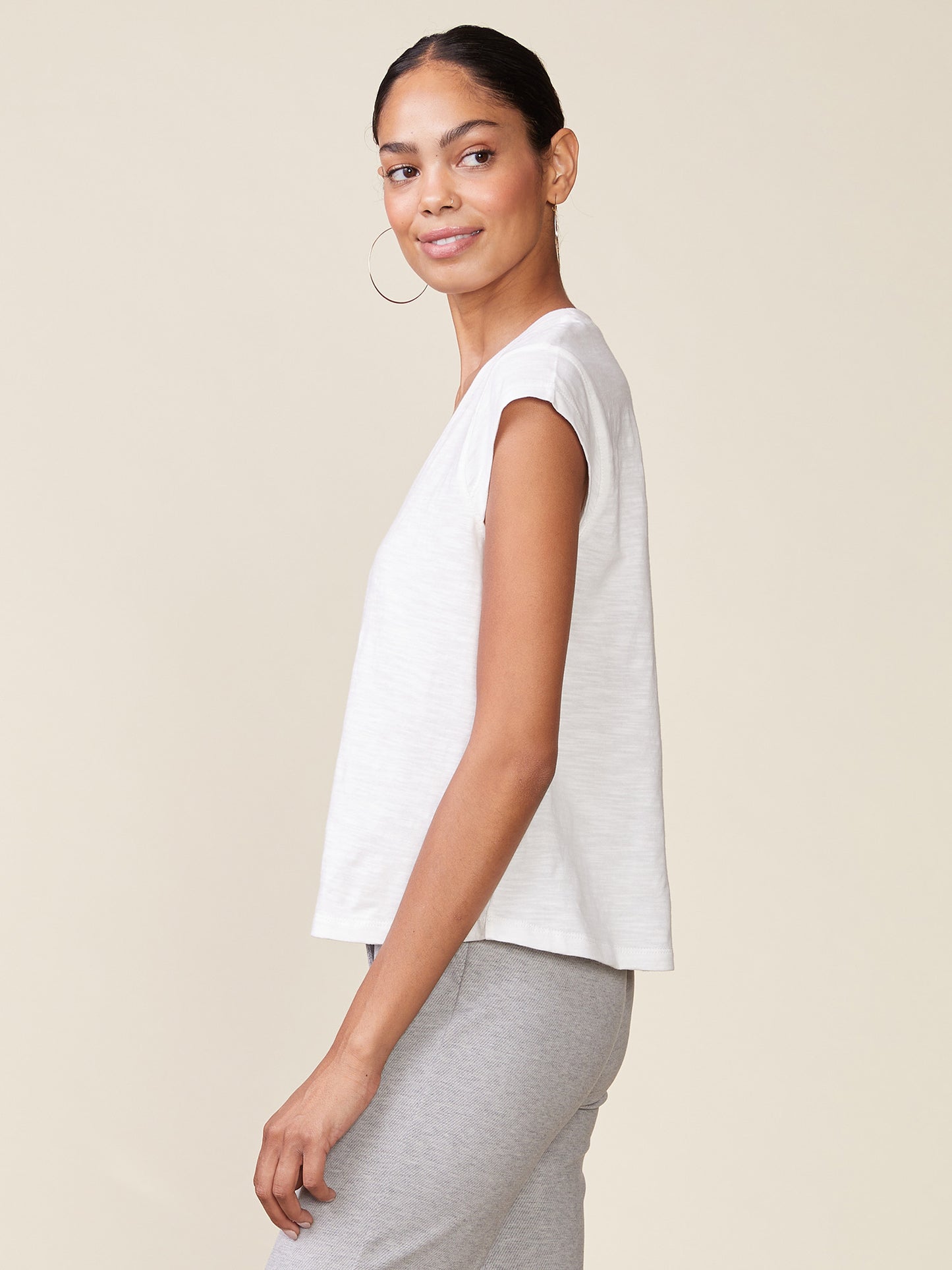 Extended Sleeve V-neck Slub Top