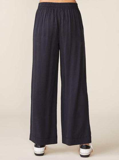 Seamed Front Tencel Pull Ons